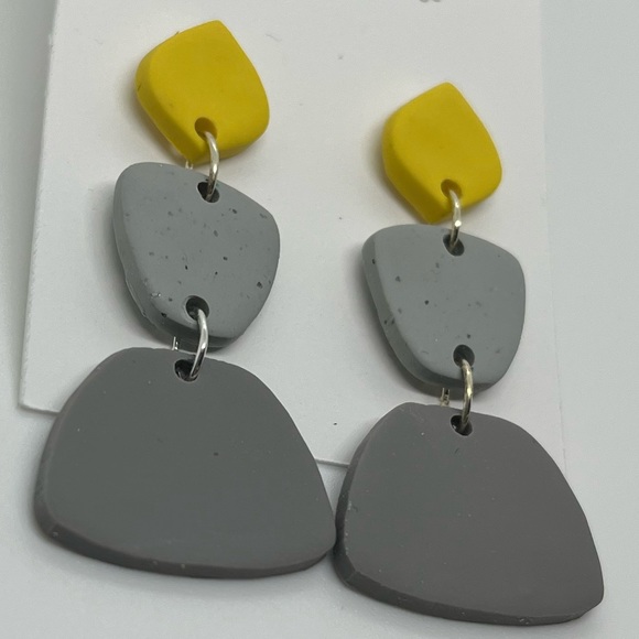 NWT Handmade Clay Earrings - Picture 3 of 10